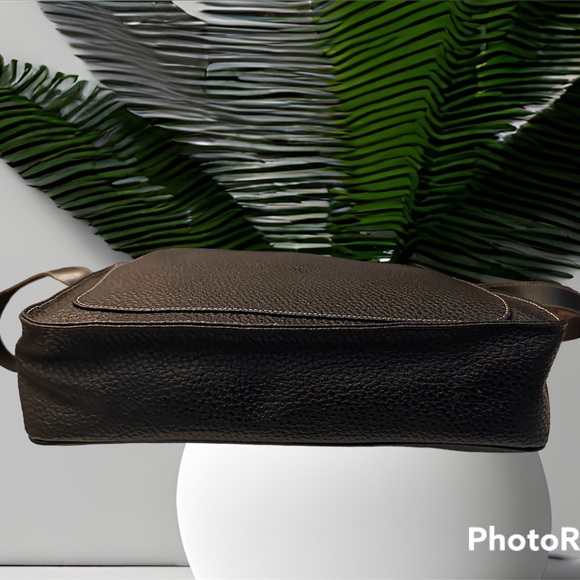 Paquetage Paris Pebbled Leather Messenger Bag - Picture 5 of 9